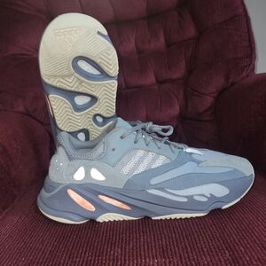 Adidas Yeezy 700 Boost "inertia" Mens (read disceiption